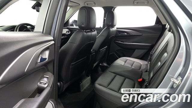 Chevrolet Korea Trailblazer 2022 — photo 17