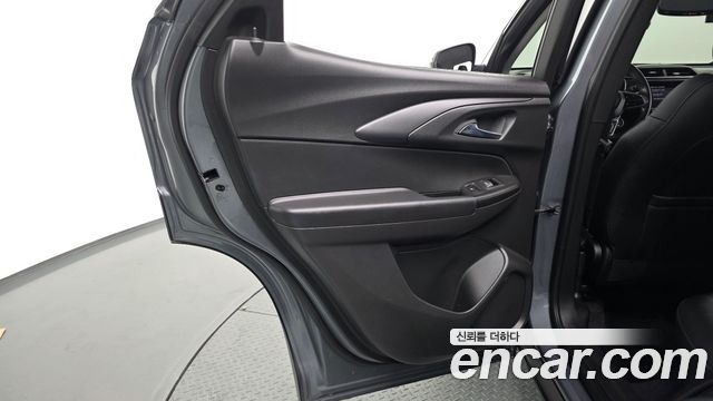 Chevrolet Korea Trailblazer 2022 — photo 15