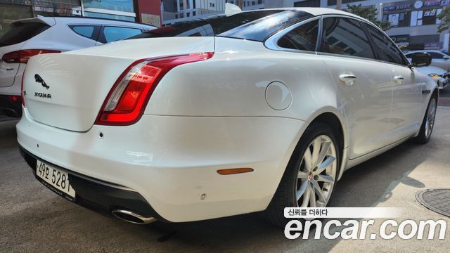 Jaguar XJ 2019 — photo 6