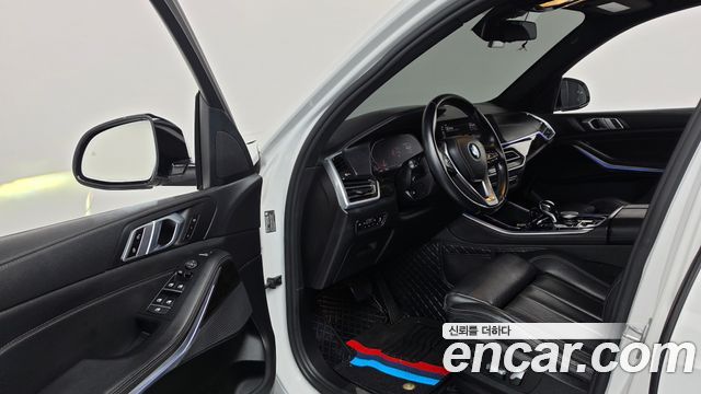 BMW X5 2020 — photo 13