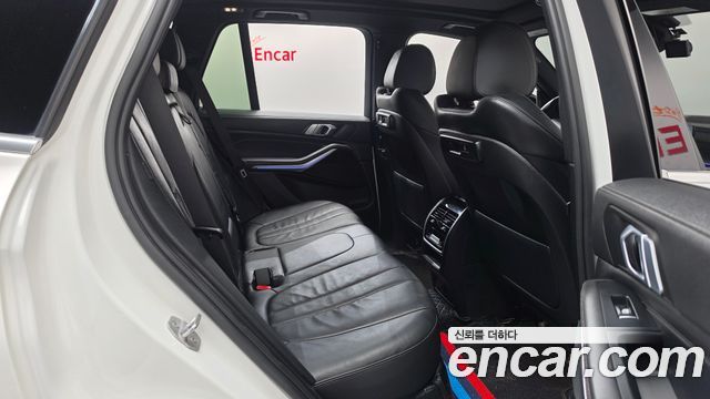 BMW X5 2020 — photo 17