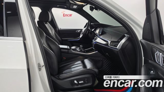 BMW X5 2020 — photo 16