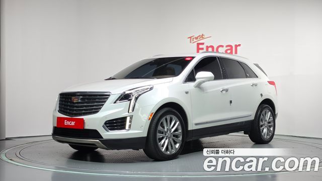 Cadillac XT5 2018 — photo 1