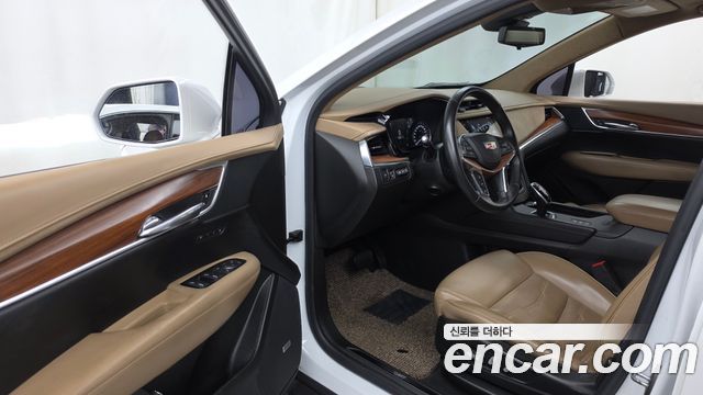 Cadillac XT5 2018 — photo 10