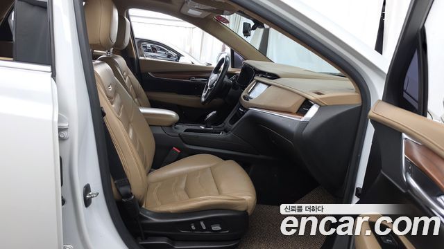 Cadillac XT5 2018 — photo 11