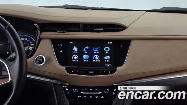 Cadillac XT5 2018 — photo 14