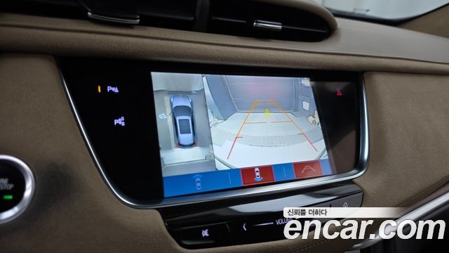Cadillac XT5 2018 — photo 15