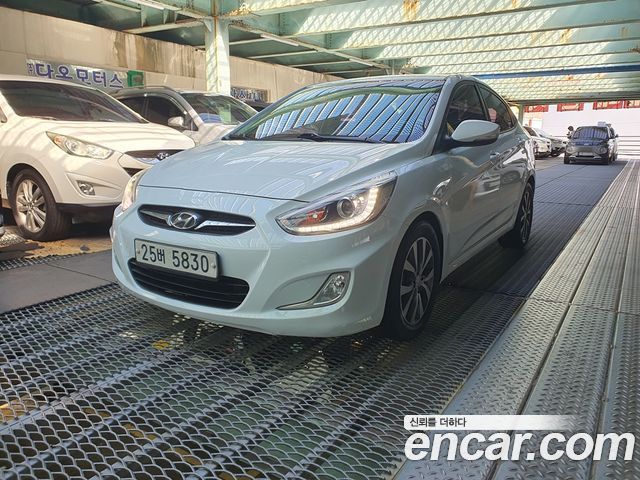 Hyundai Accent 2014 — photo 2