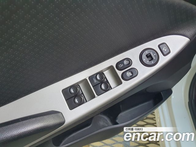 Hyundai Accent 2014 — photo 18