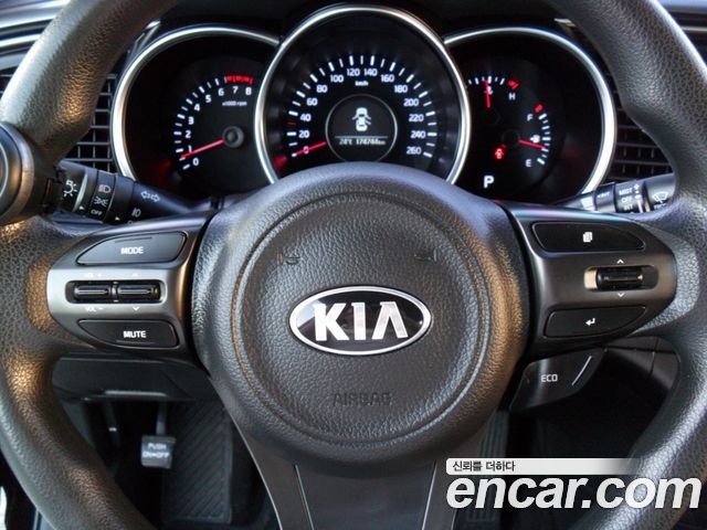 Kia K5 2014 — photo 16