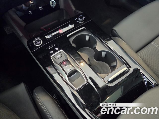 Audi Q6 e-tron 2026 — photo 6