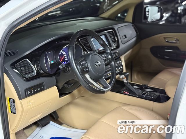 Kia Canival 2020 — photo 6
