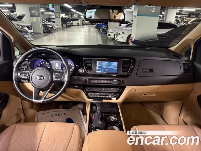 Kia Canival 2020 — photo 7
