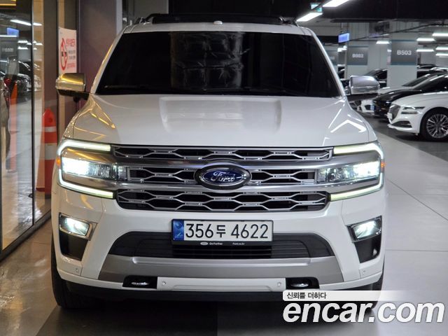 Ford Expedition 2022 — photo 2