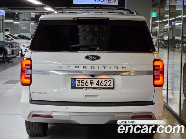 Ford Expedition 2022 — photo 3