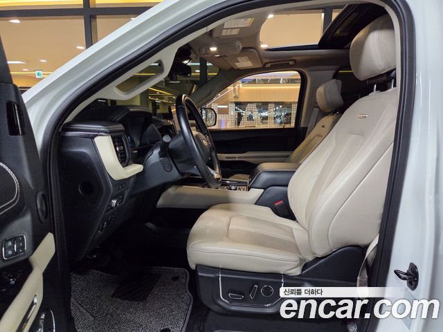 Ford Expedition 2022 — photo 8