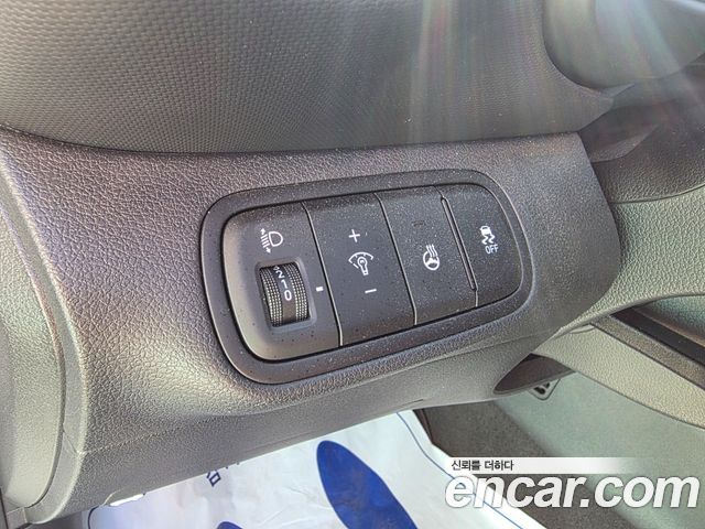 Hyundai Venue 2024 — photo 17