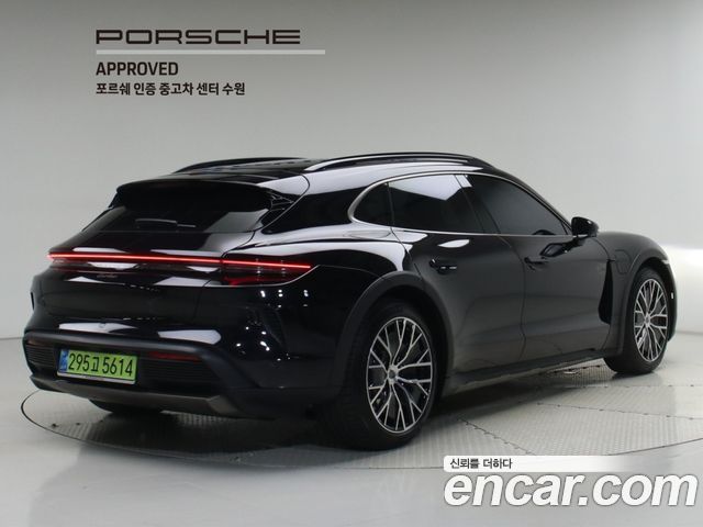 Porsche Taycan 2025 — photo 2