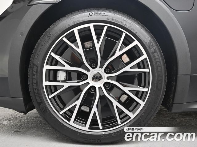 Porsche Taycan 2025 — photo 5