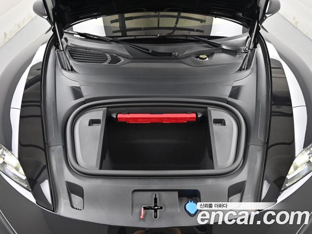 Porsche Taycan 2025 — photo 6