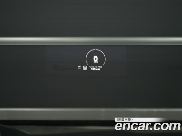 Porsche Taycan 2025 — photo 18
