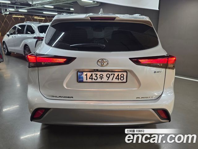 Toyota Highlander 2025 — photo 3