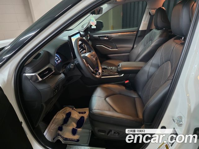 Toyota Highlander 2025 — photo 7