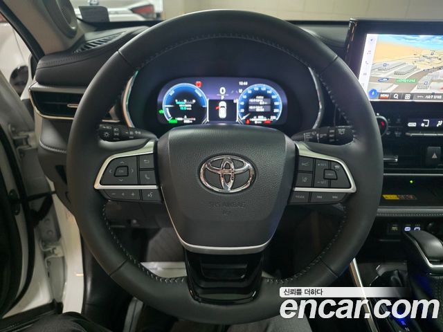 Toyota Highlander 2025 — photo 12