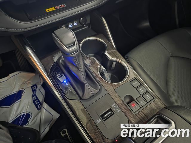 Toyota Highlander 2025 — photo 16