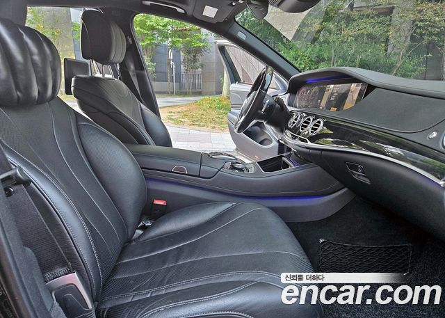 Mercedes-Benz S-Class 2018 — photo 11