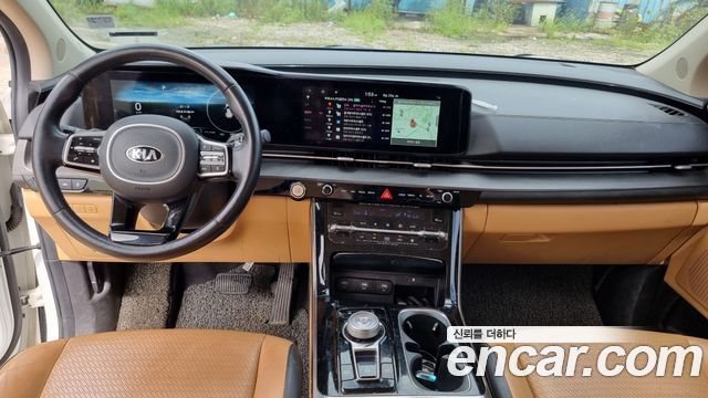 Kia Canival 2021 — photo 8