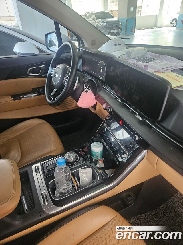 Kia Canival 2021 — photo 14