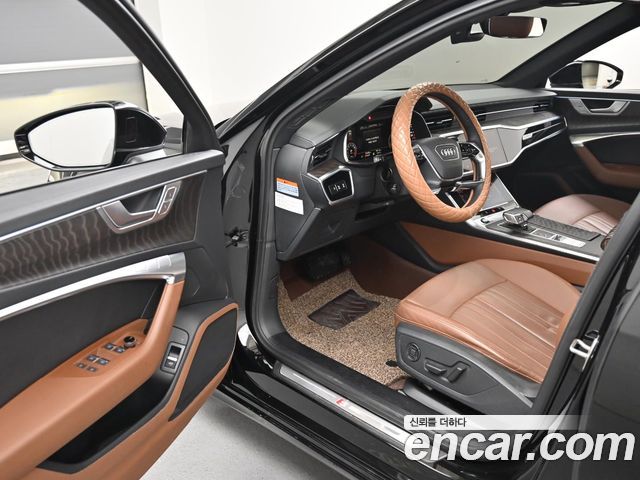 Audi A6 2022 — photo 11