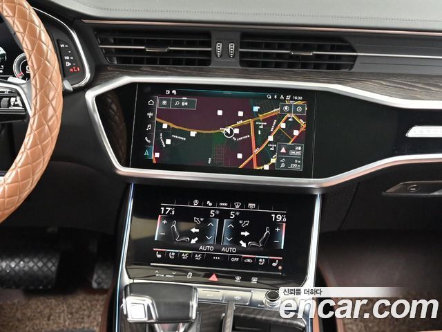 Audi A6 2022 — photo 14