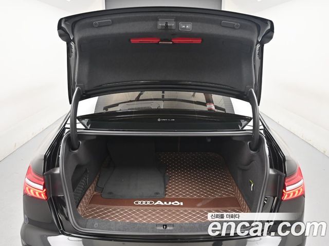Audi A6 2022 — photo 19