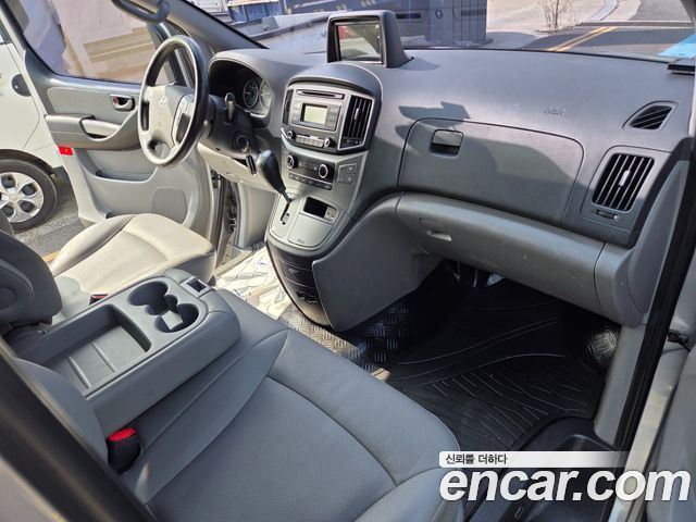 Hyundai Starex 2018 — photo 9