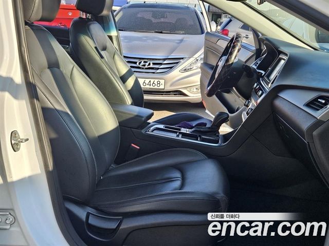 Hyundai Sonata 2018 — photo 12