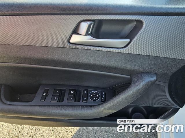 Hyundai Sonata 2018 — photo 13