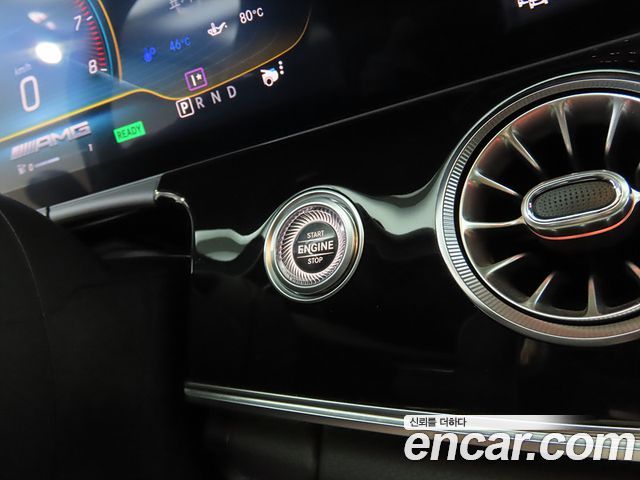 Mercedes-Benz AMG GT 2019 — photo 11