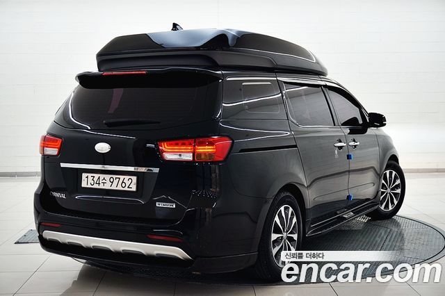 Kia Canival 2018 — photo 5