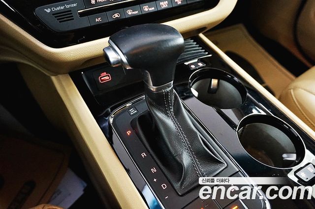 Kia Canival 2018 — photo 13