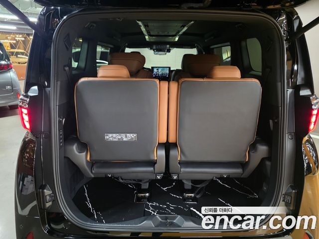 Toyota Alphard 2025 — photo 5