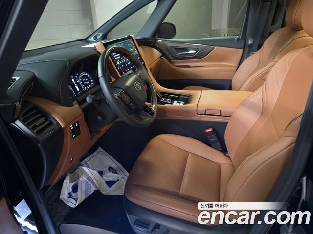 Toyota Alphard 2025 — photo 8