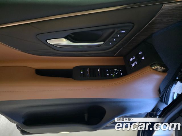 Toyota Alphard 2025 — photo 12