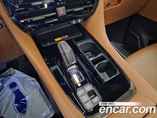 Toyota Alphard 2025 — photo 18