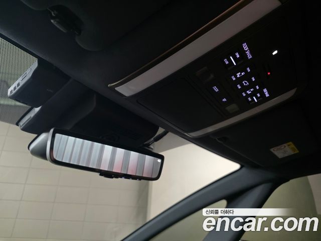 Toyota Alphard 2025 — photo 19