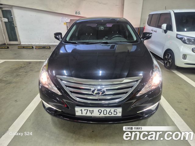 Hyundai Sonata 2013 — photo 1