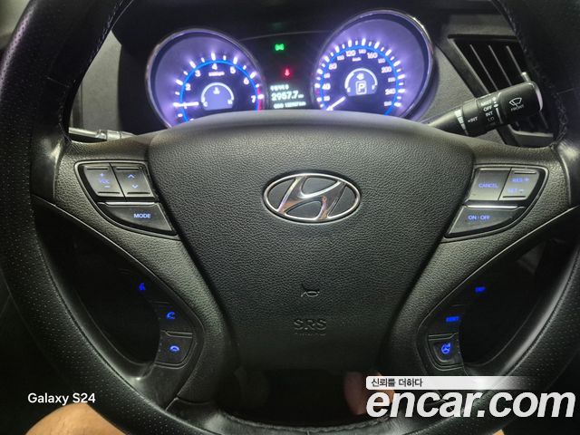 Hyundai Sonata 2013 — photo 11