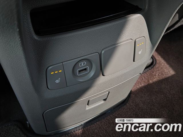 Kia Canival 2019 — photo 16