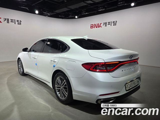 Hyundai Grandeur 2019 — photo 4